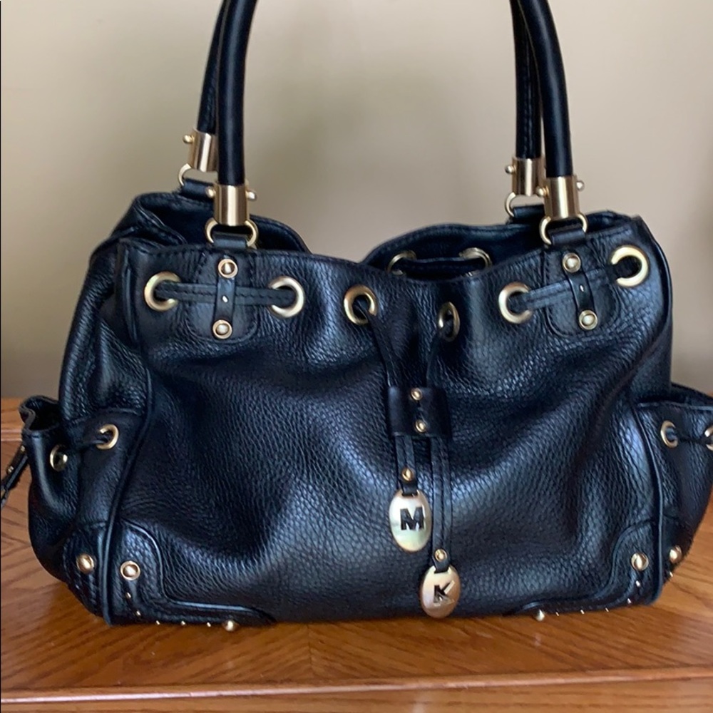 MICHAEL Michael Kira black leather satchel VGUC